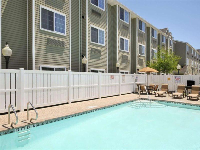 Super 8 By Wyndham San Antonio Airport North Hotel Exterior foto