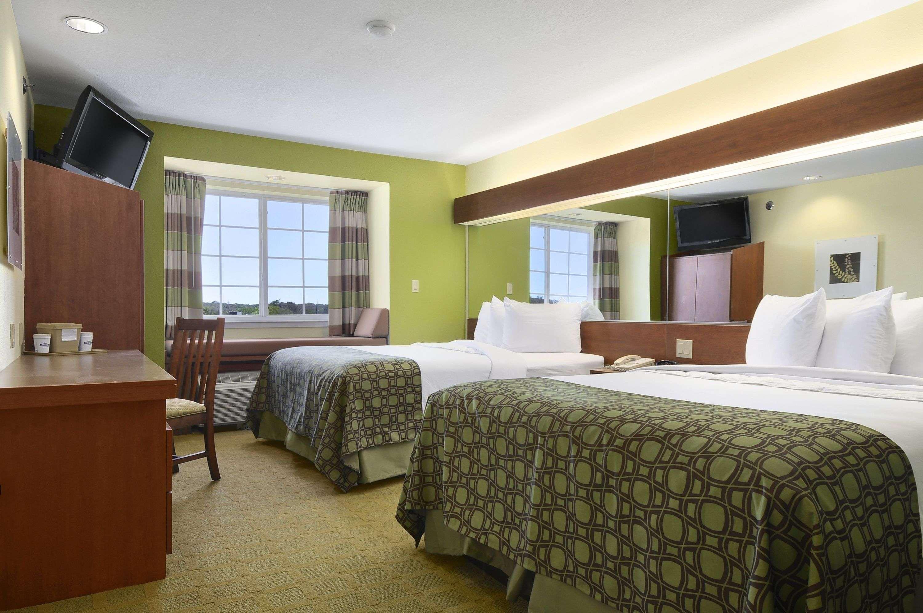 Super 8 By Wyndham San Antonio Airport North Hotel Exterior foto